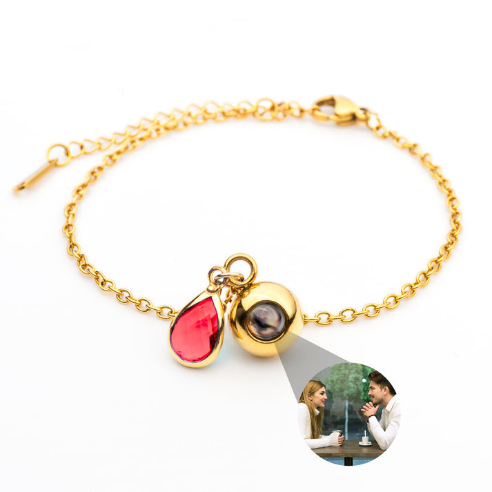 Gold / Januar - Garnet