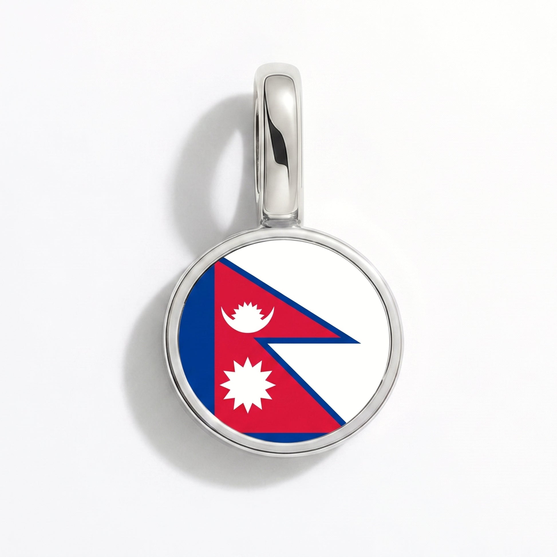 Nepal Flagge – Charm Silber