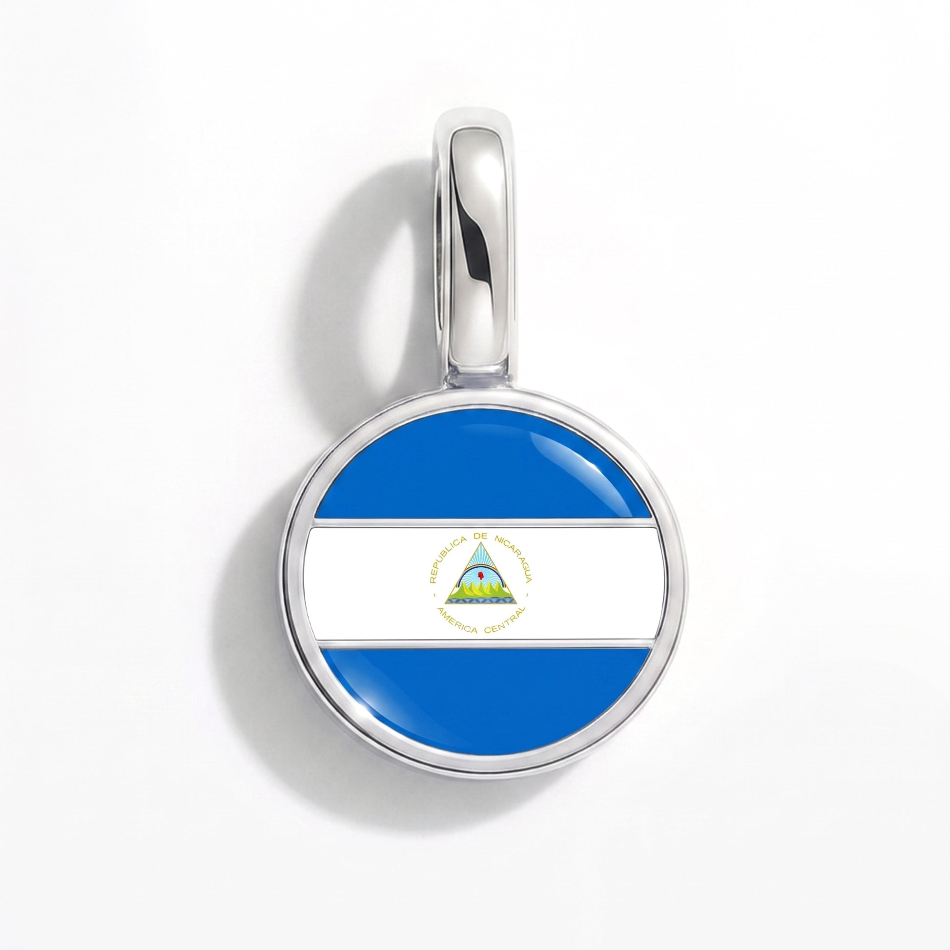 Nicaragua Flagge – Charm Silber