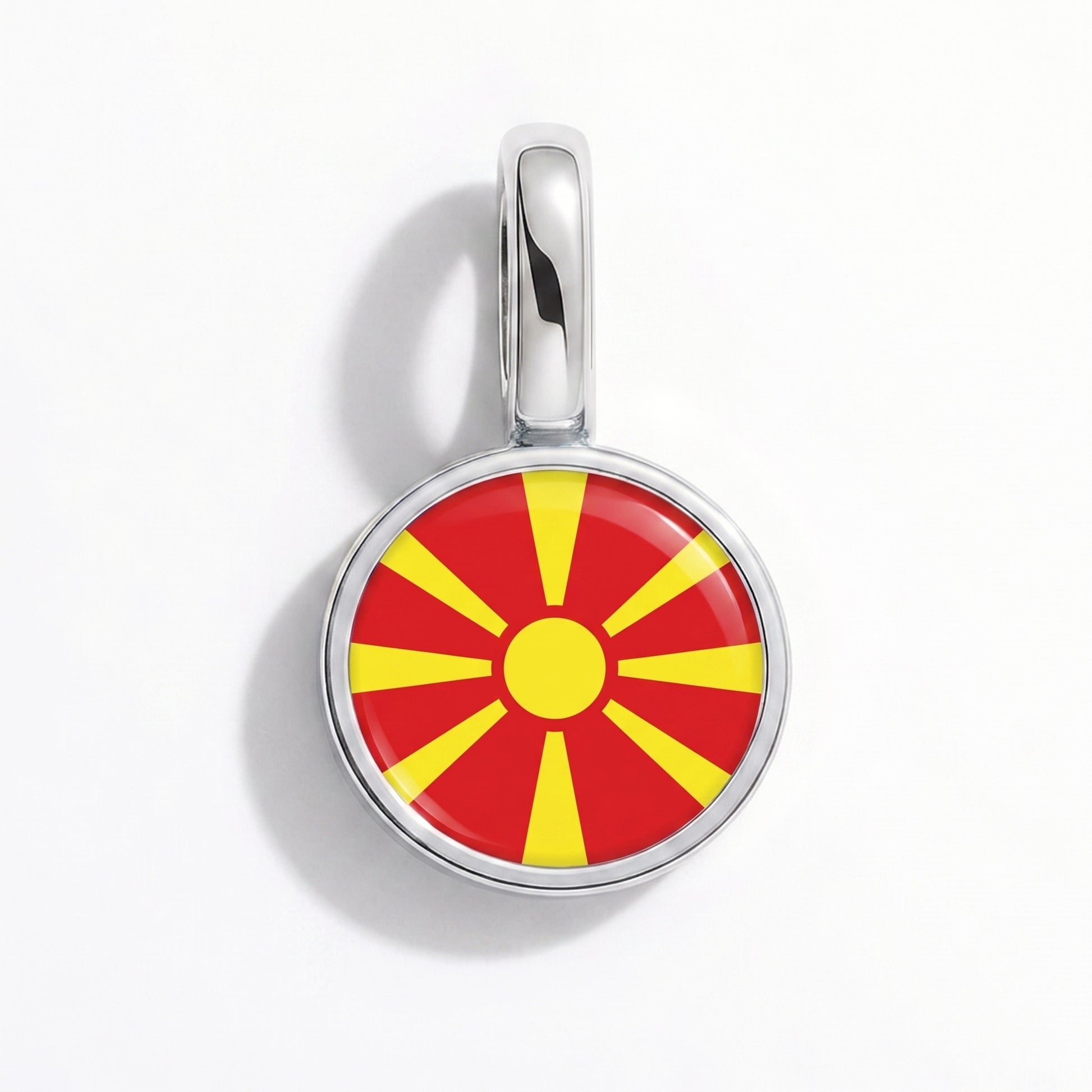 Nordmazedonien Flagge – Charm Silber