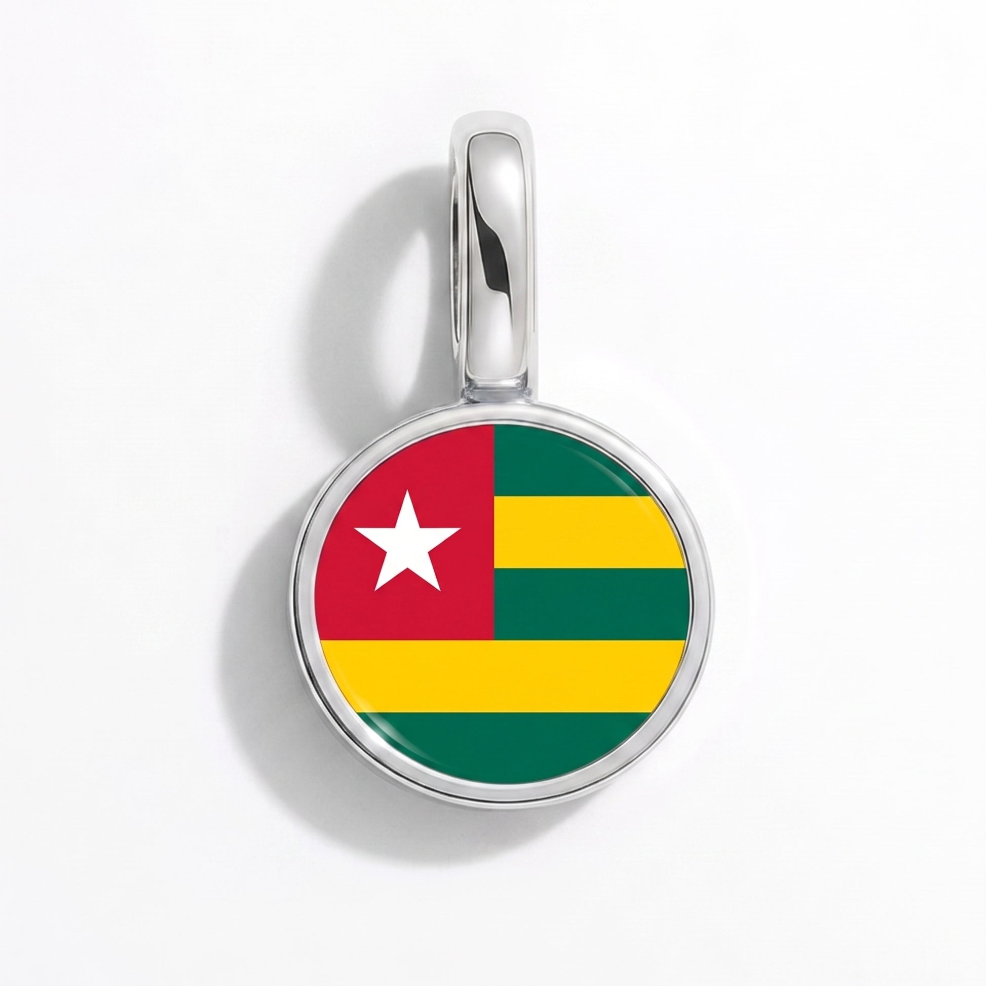 Togo Flagge – Charm Silber