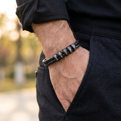 SB198-Leather-Wearing-black-pocket-1.jpg