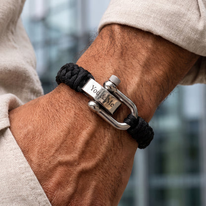Geflochtenes Armband mit Gravur